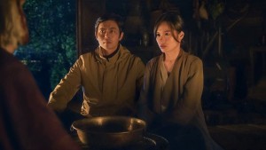 Phim Trại Hoa Đỏ - Scarlet Hill (2022)